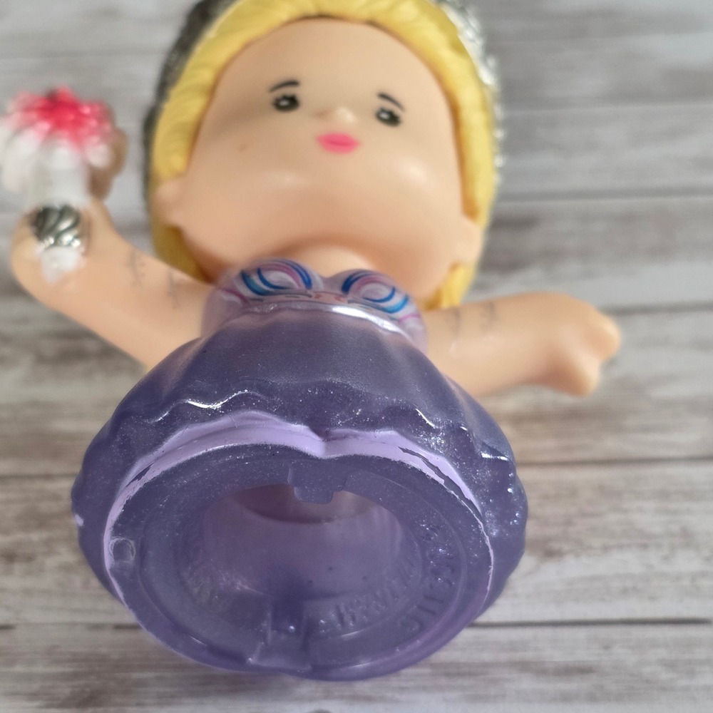 Fisher Price Little People Glinda Figure Wicked Movie 3" Good Witch Toy - Picture 3 of 4